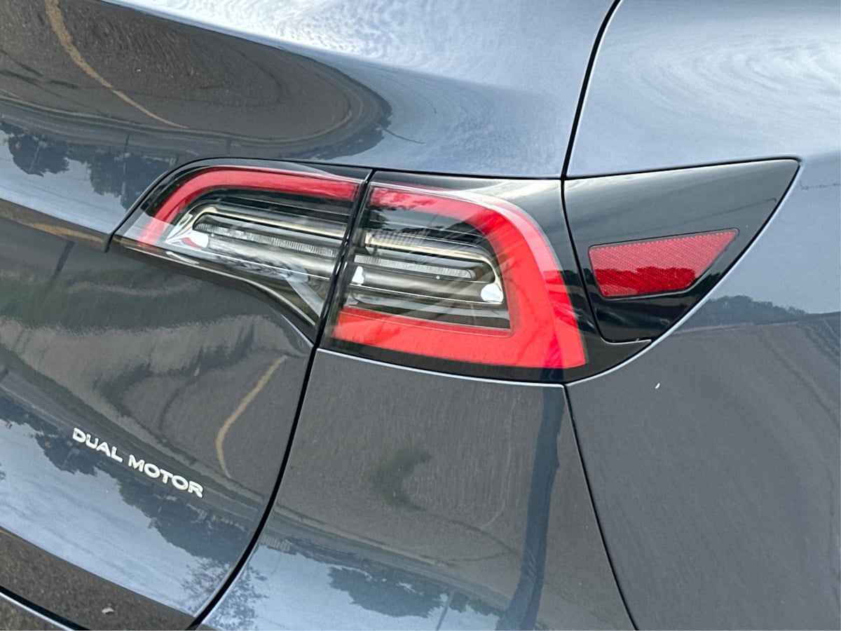 2020 Tesla Model Y Long Range photo 19