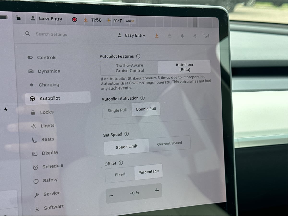 2020 Tesla Model Y Long Range photo 23