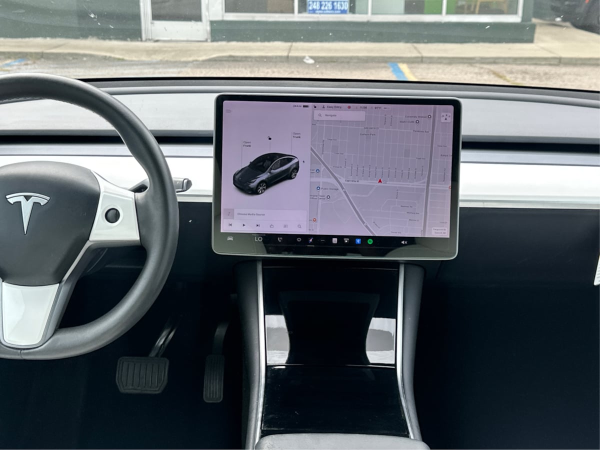 2020 Tesla Model Y Long Range photo 10