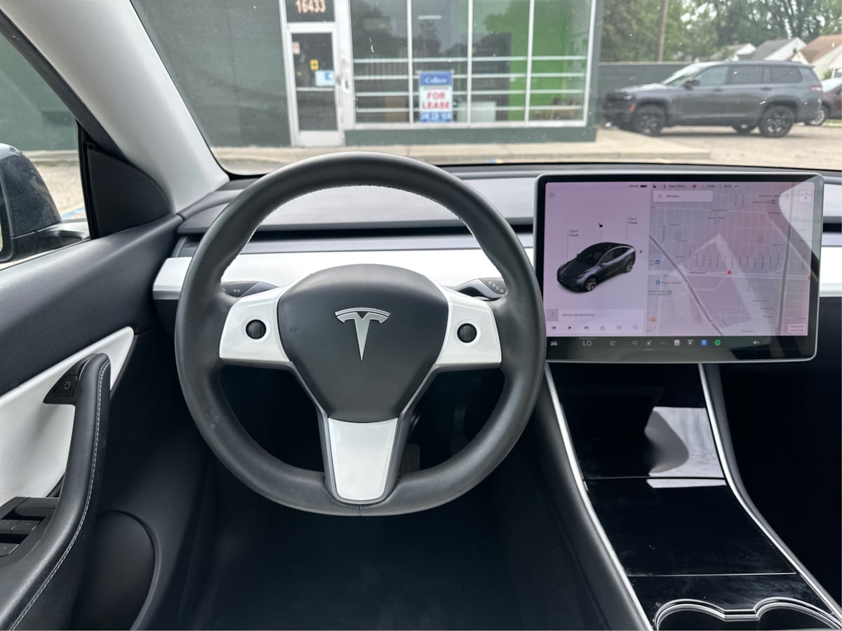 2020 Tesla Model Y Long Range photo 7