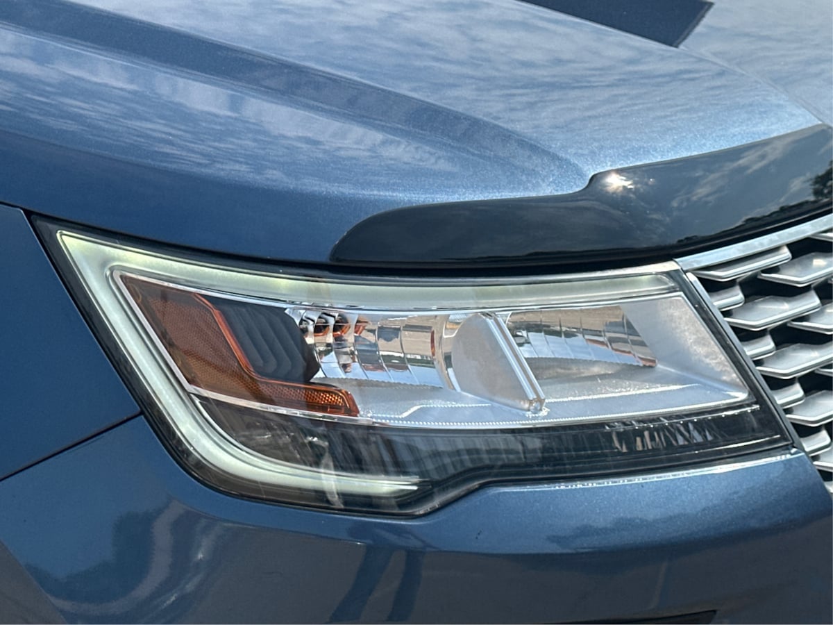 2019 Ford Explorer Platinum photo 24