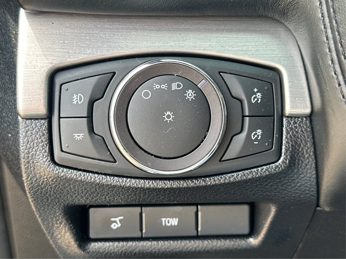 2019 Ford Explorer Platinum photo 12
