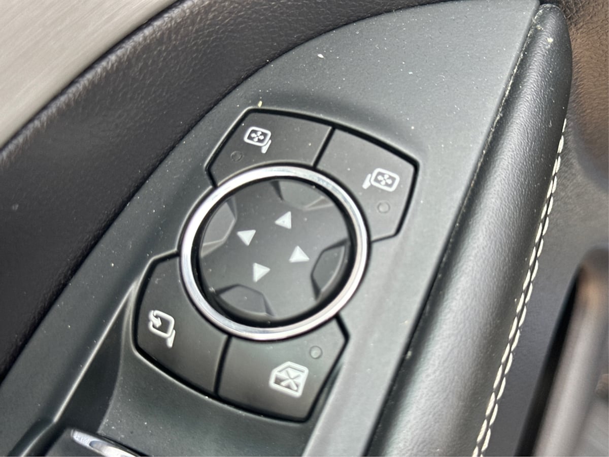 2019 Ford Explorer Platinum photo 29