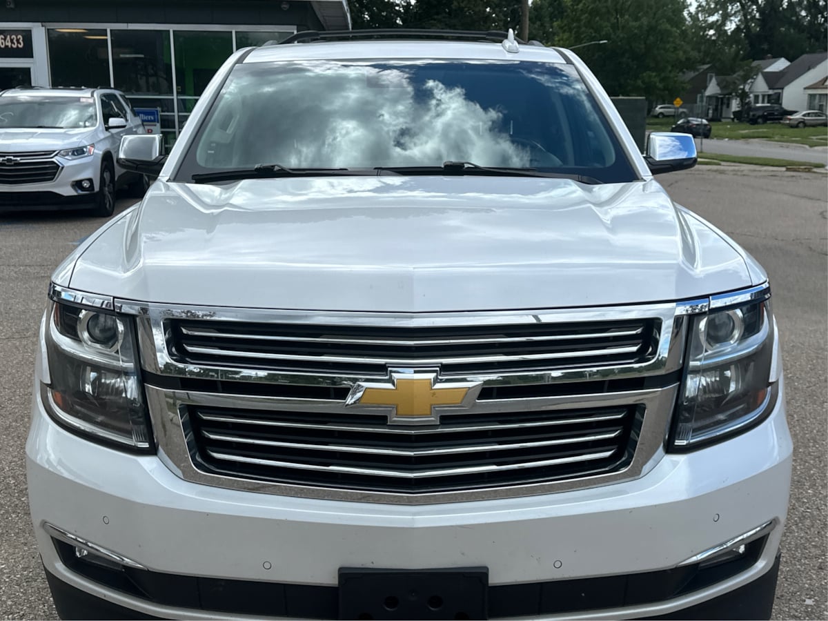 2018 Chevrolet Suburban Premier photo 23