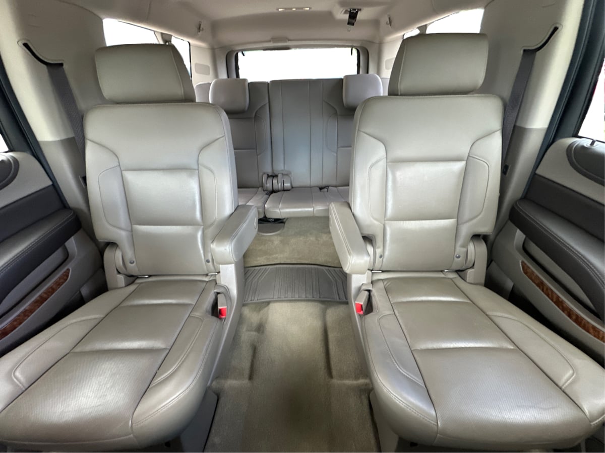 2018 Chevrolet Suburban Premier photo 22