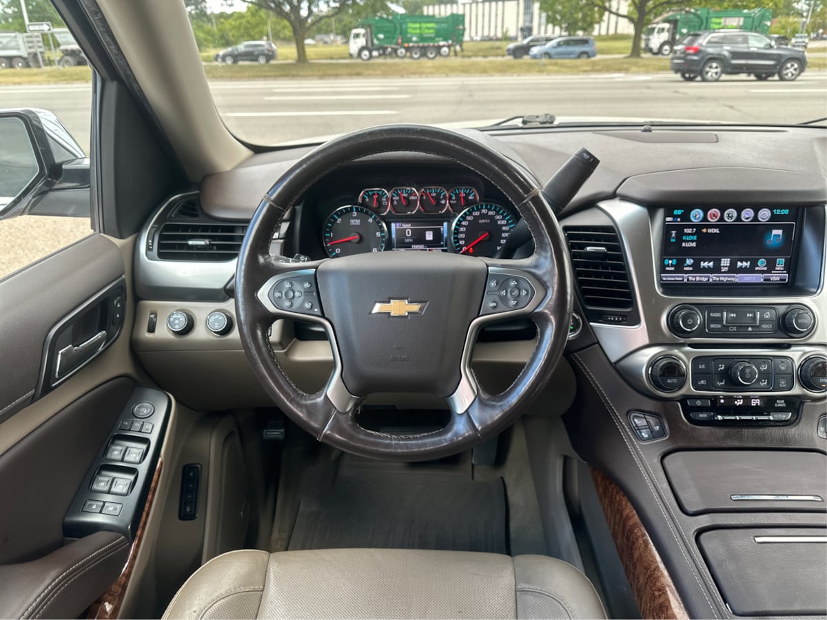 2018 Chevrolet Suburban Premier photo 16