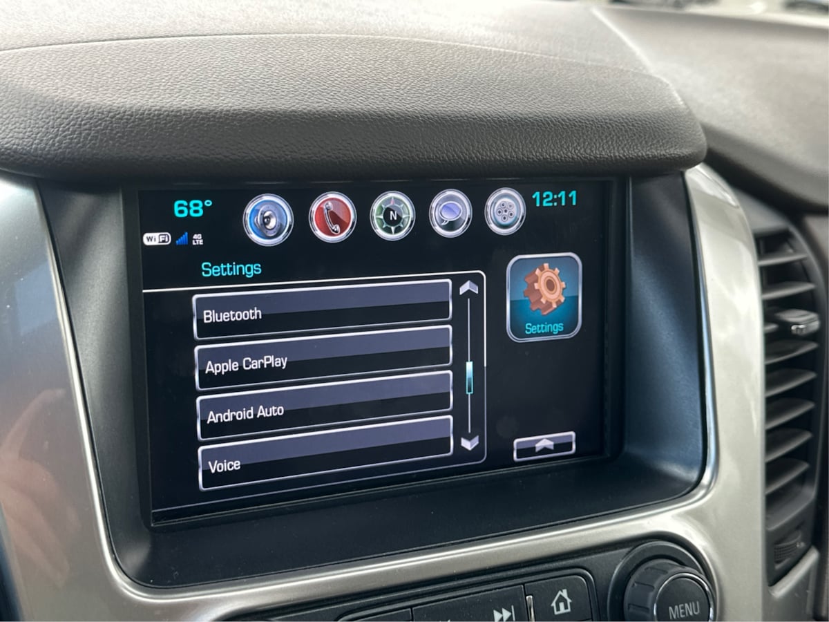 2018 Chevrolet Suburban Premier photo 37