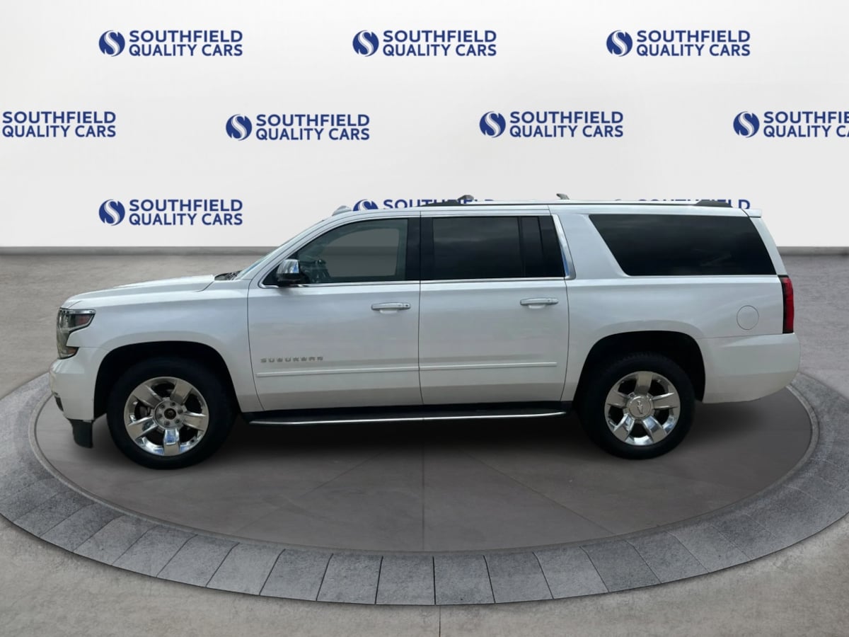 2018 Chevrolet Suburban Premier photo 3