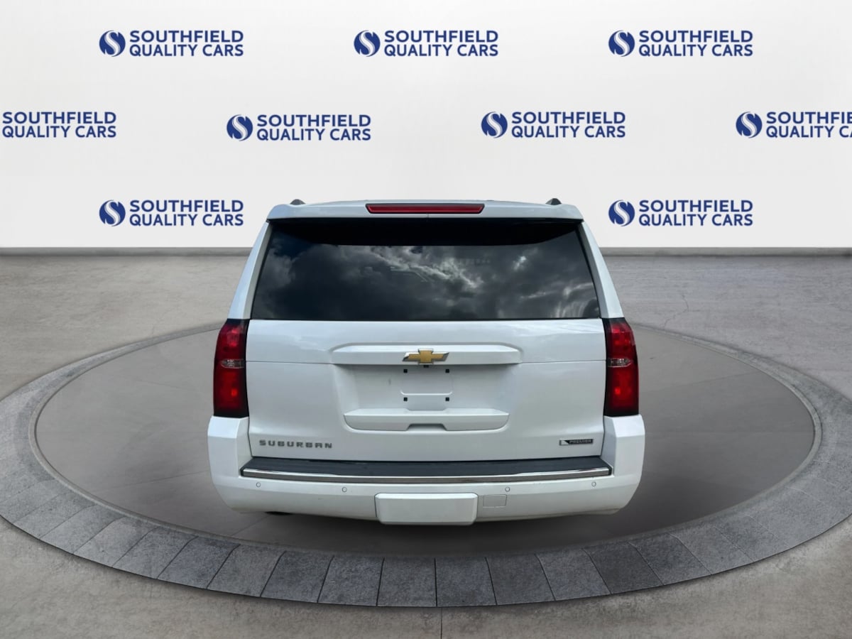 2018 Chevrolet Suburban Premier photo 5