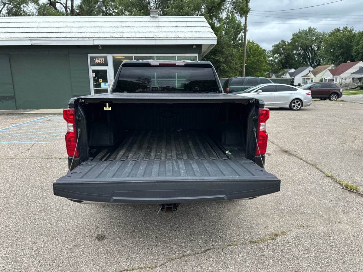 2021 Chevrolet Silverado 1500 LT photo 12