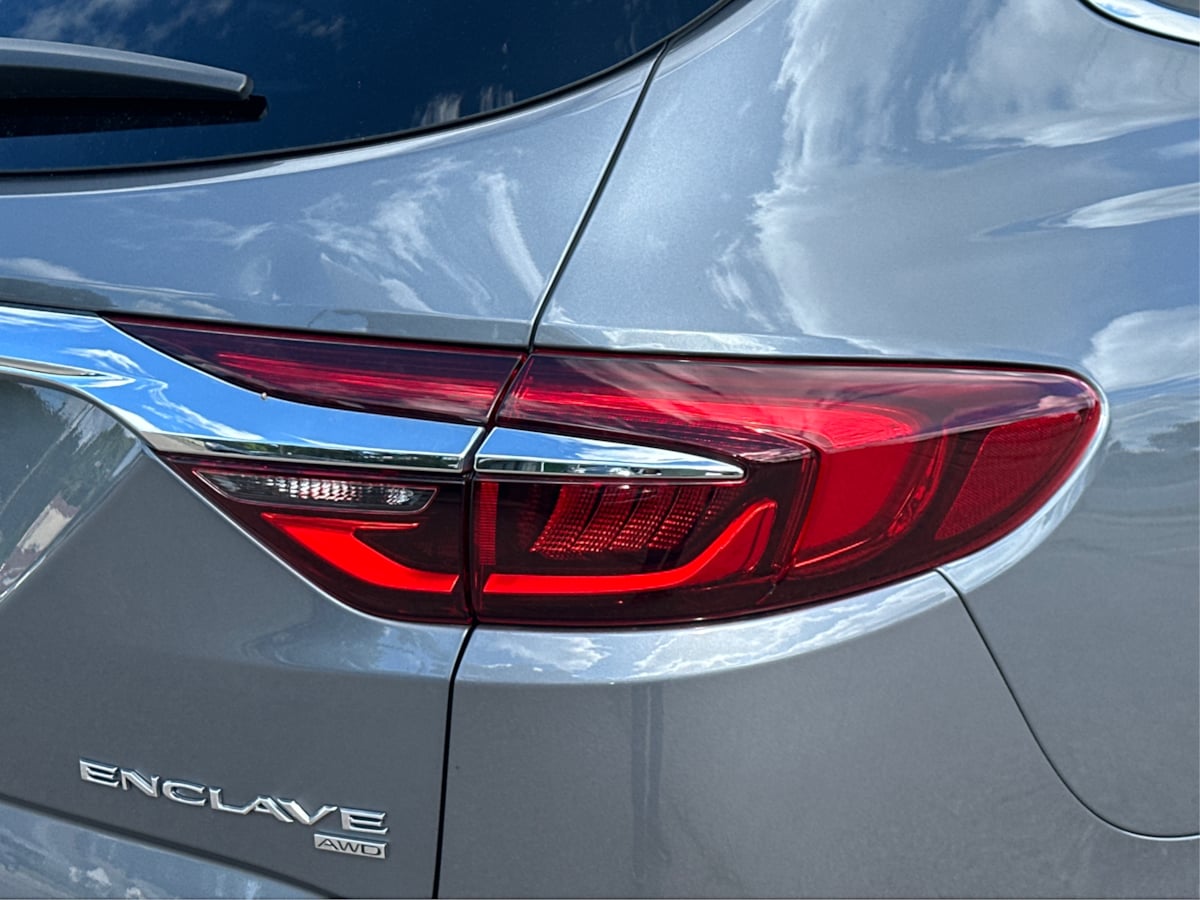 2019 Buick Enclave Essence photo 30