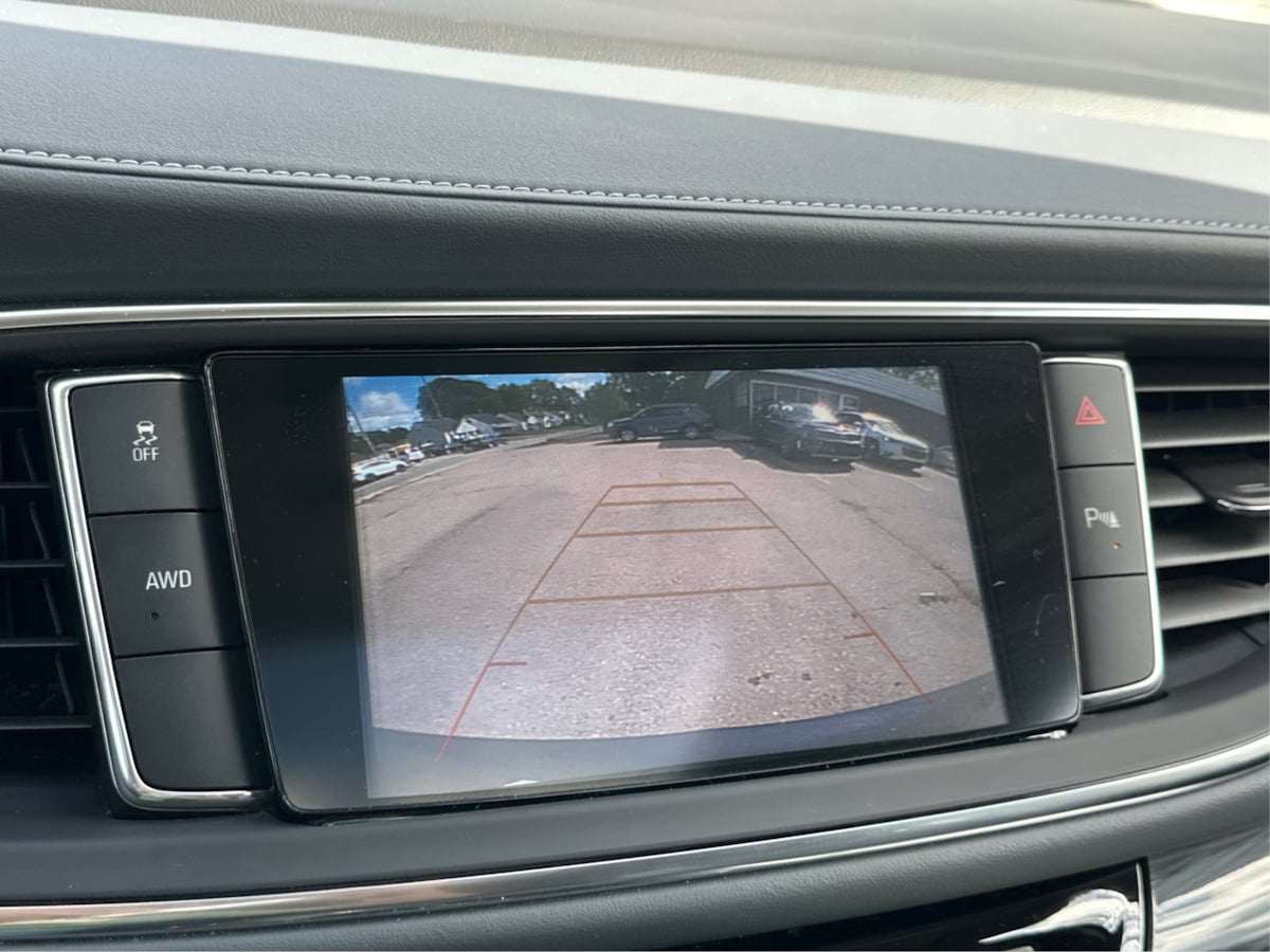 2019 Buick Enclave Essence photo 38