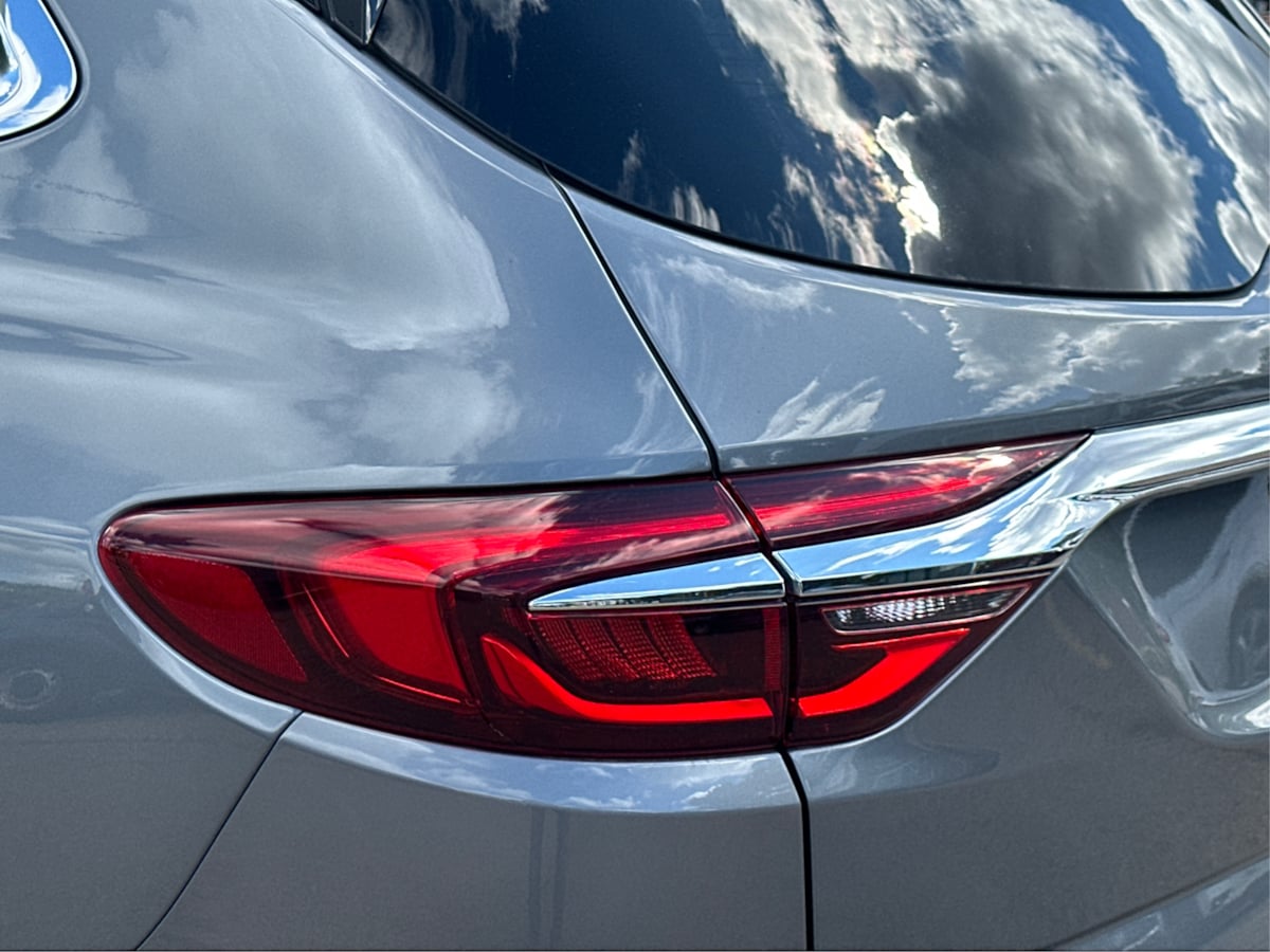 2019 Buick Enclave Essence photo 29