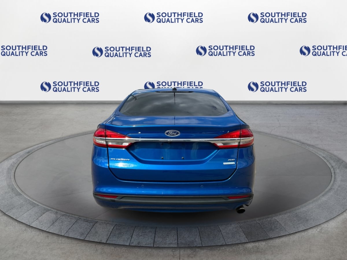 2018 Ford Fusion SE photo 4