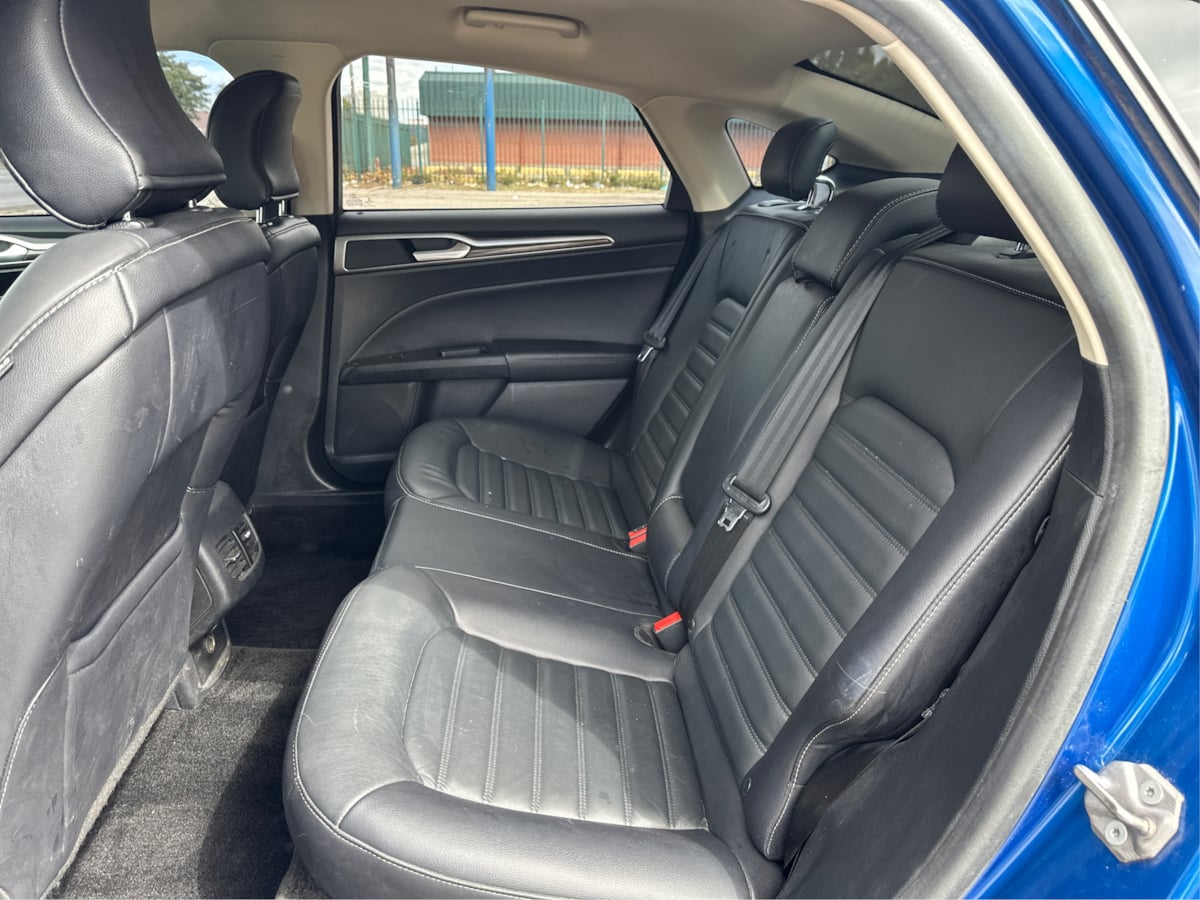 2018 Ford Fusion SE photo 10