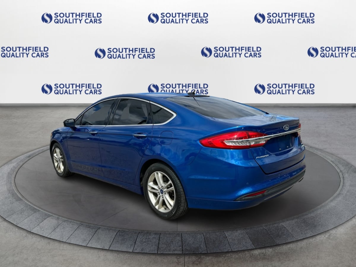 2018 Ford Fusion SE photo 3