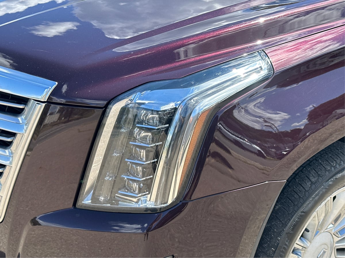 2017 Cadillac Escalade Platinum photo 27