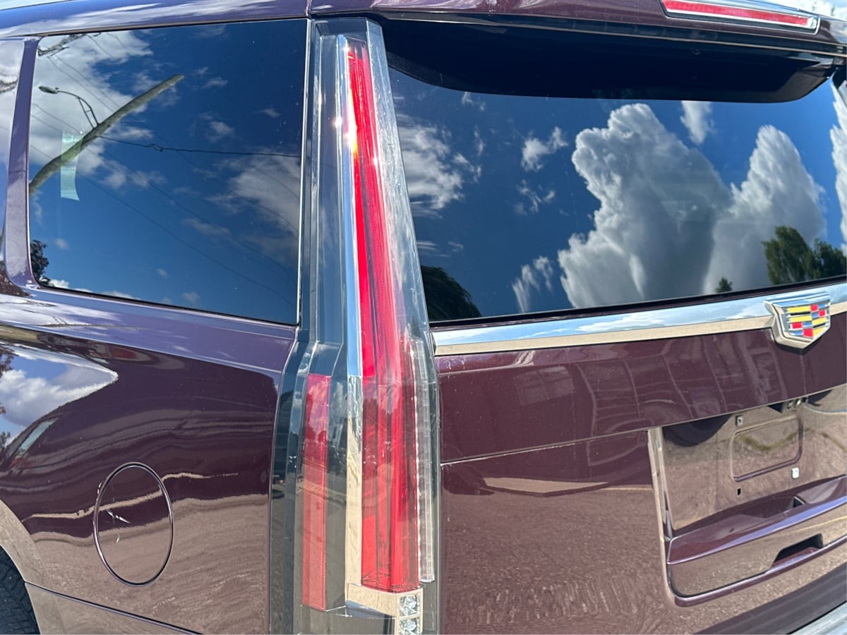 2017 Cadillac Escalade Platinum photo 29
