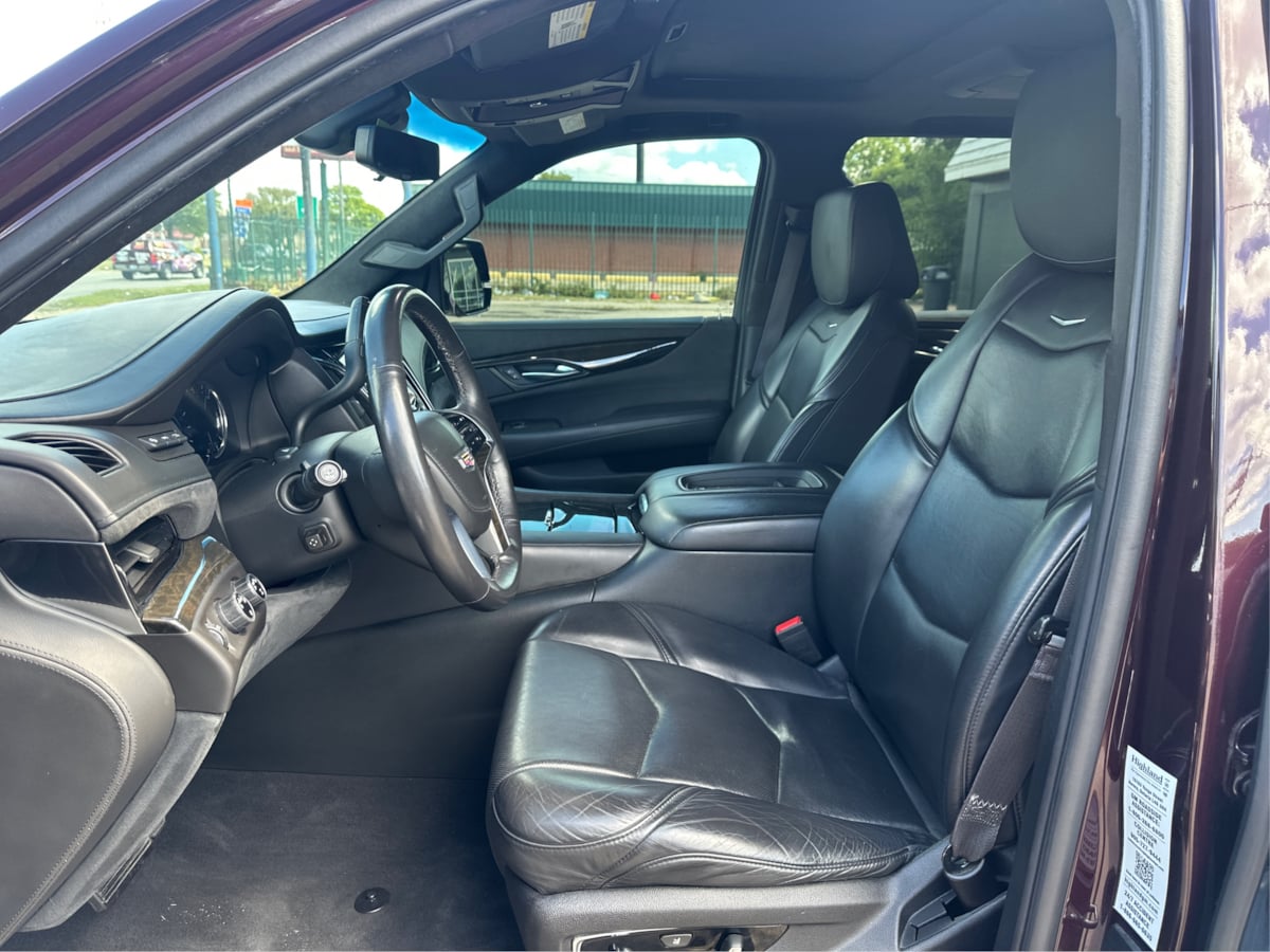 2017 Cadillac Escalade Platinum photo 10