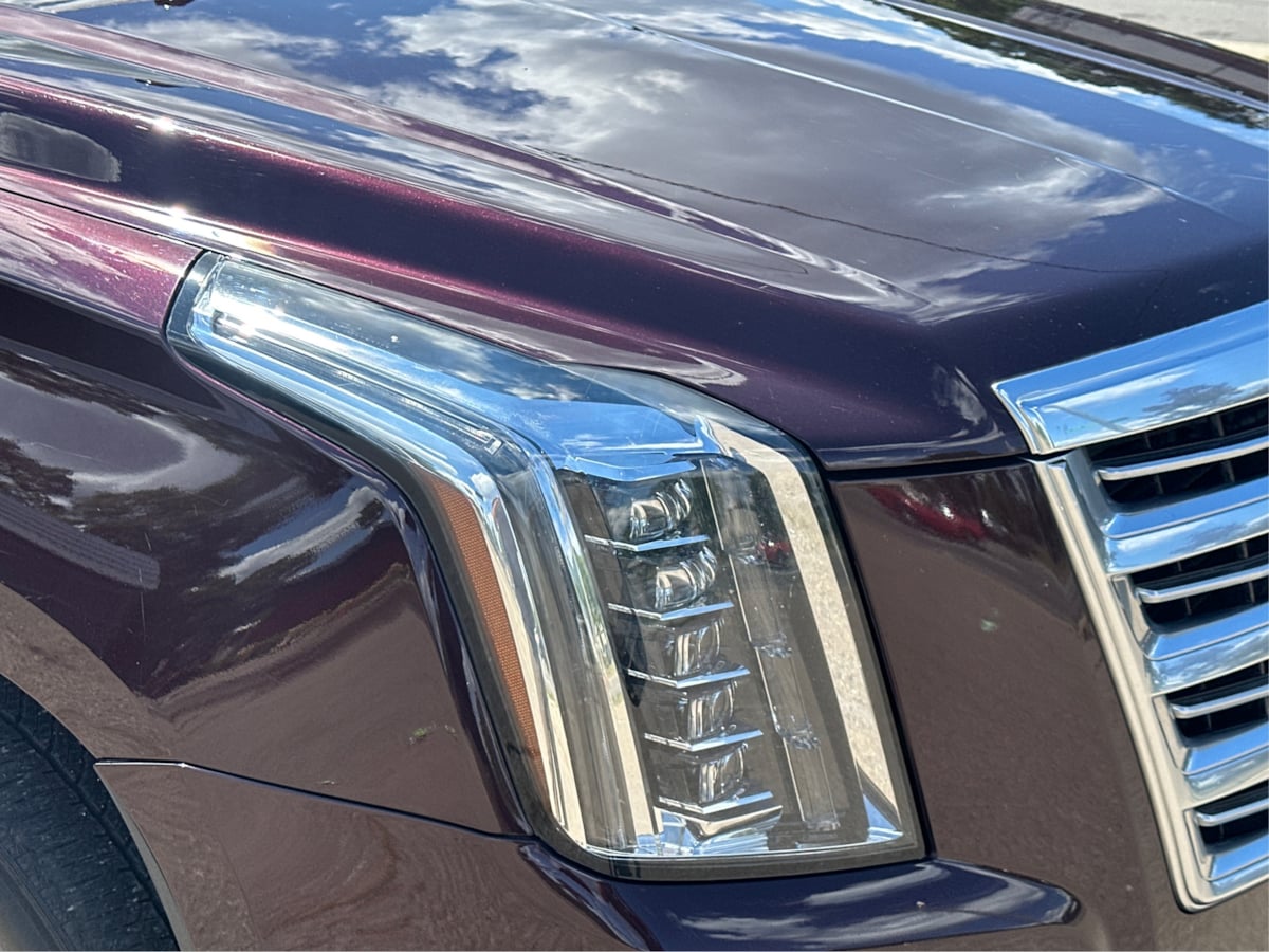 2017 Cadillac Escalade Platinum photo 28