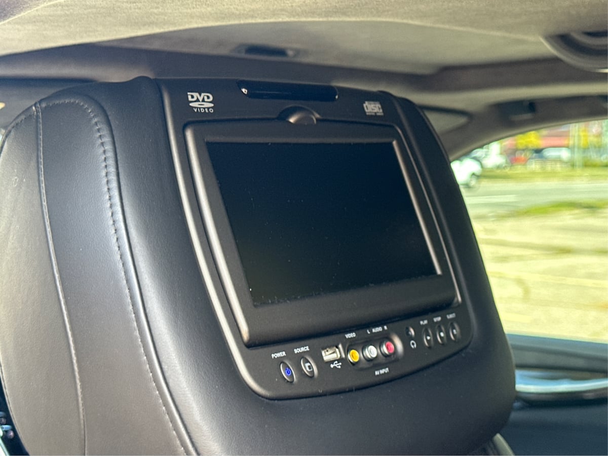 2017 Cadillac Escalade Platinum photo 41