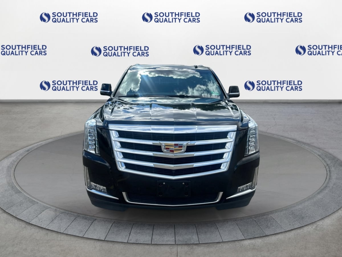 2018 Cadillac Escalade Luxury photo 7