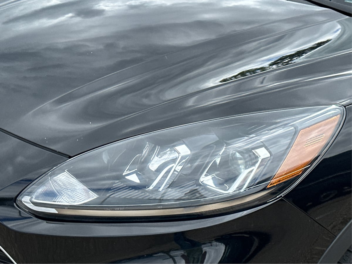 2021 Ford Escape SE Hybrid photo 25