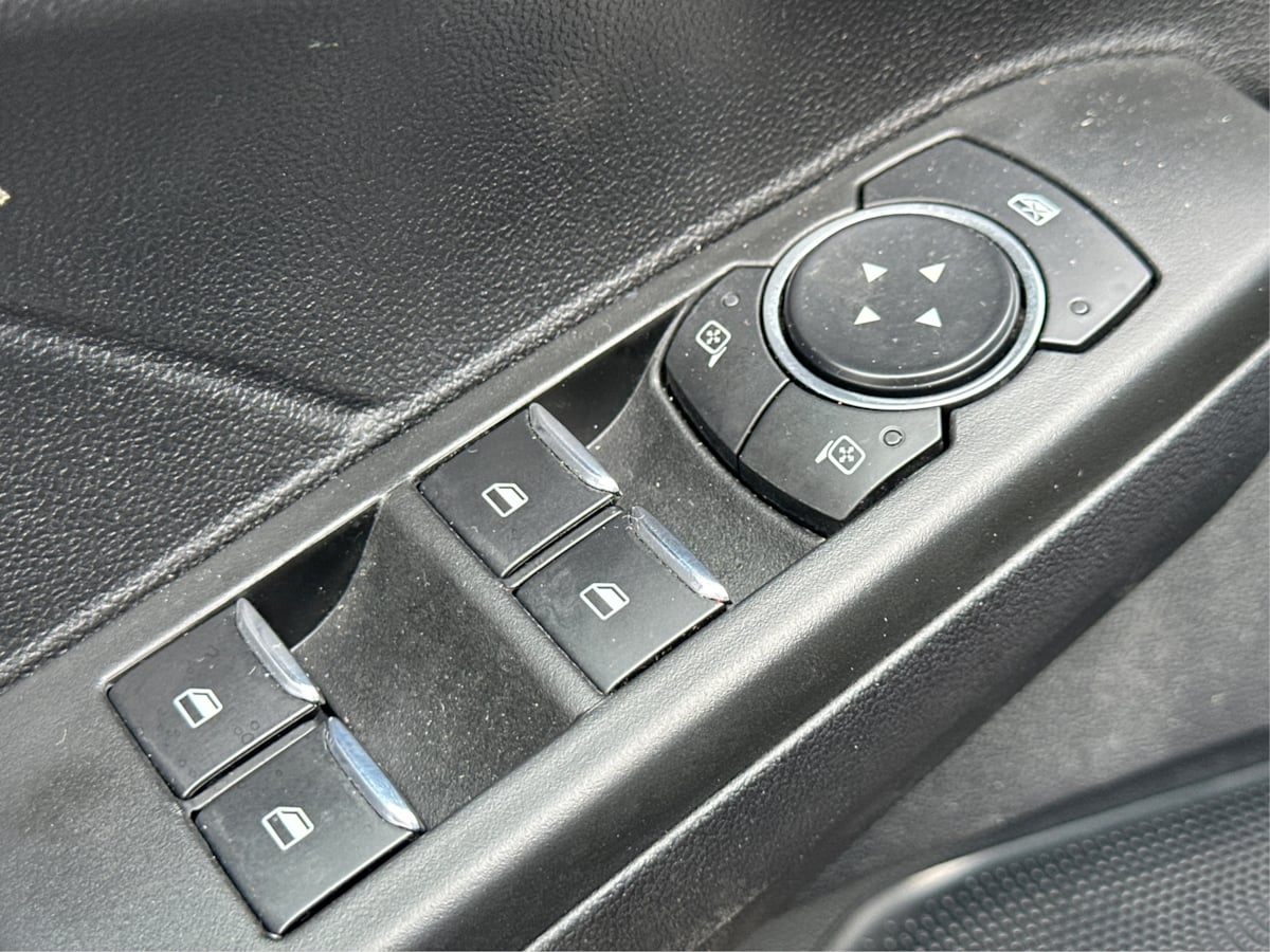 2021 Ford Escape SE Hybrid photo 29