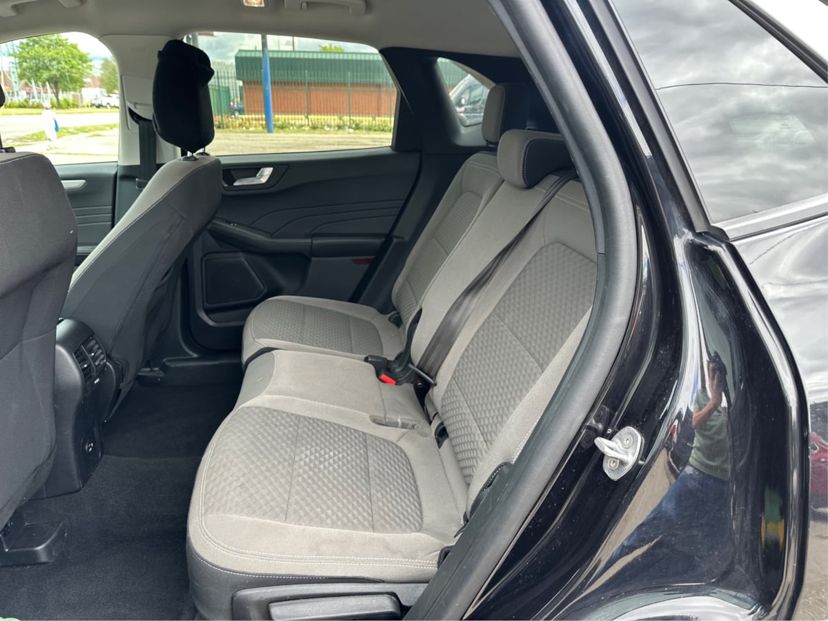 2021 Ford Escape SE Hybrid photo 11