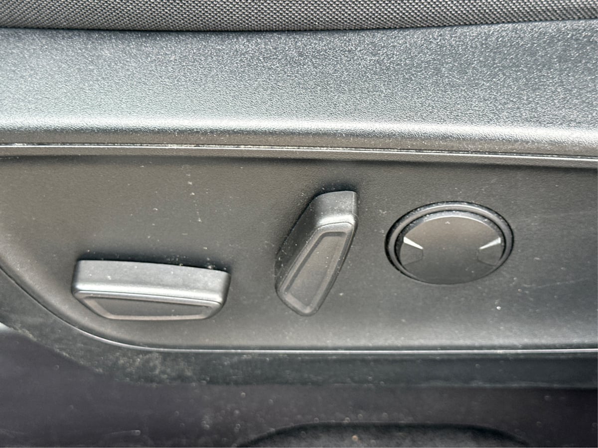 2021 Ford Escape SE Hybrid photo 32