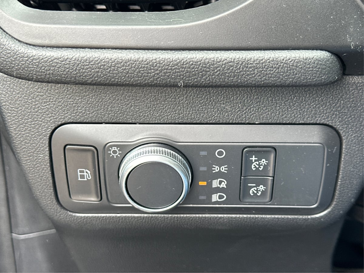 2021 Ford Escape SE Hybrid photo 16