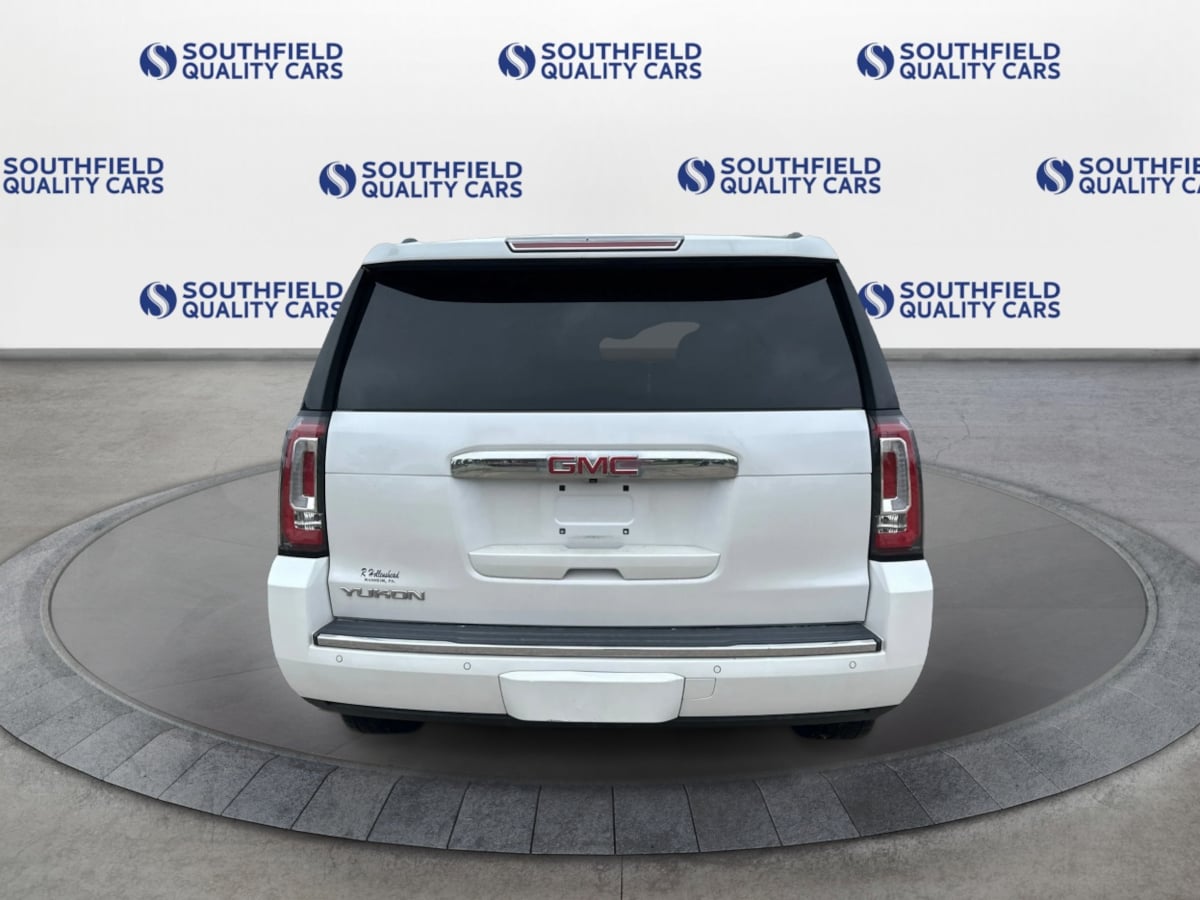 2016 Gmc Yukon Denali photo 3