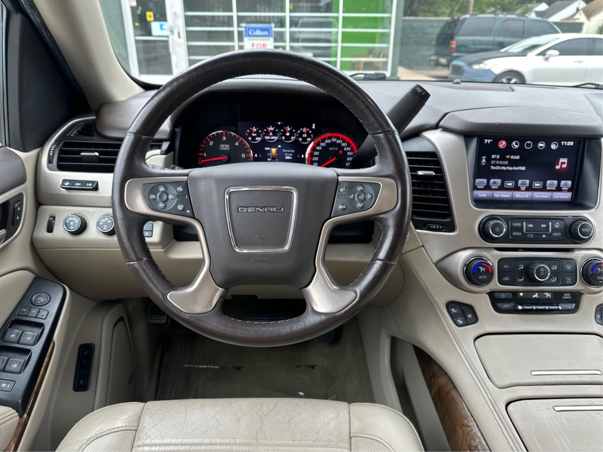 2016 Gmc Yukon Denali photo 10