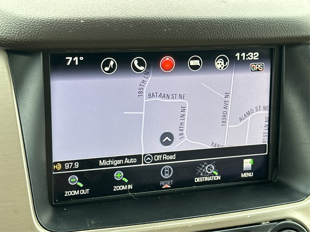 2016 Gmc Yukon Denali photo 31