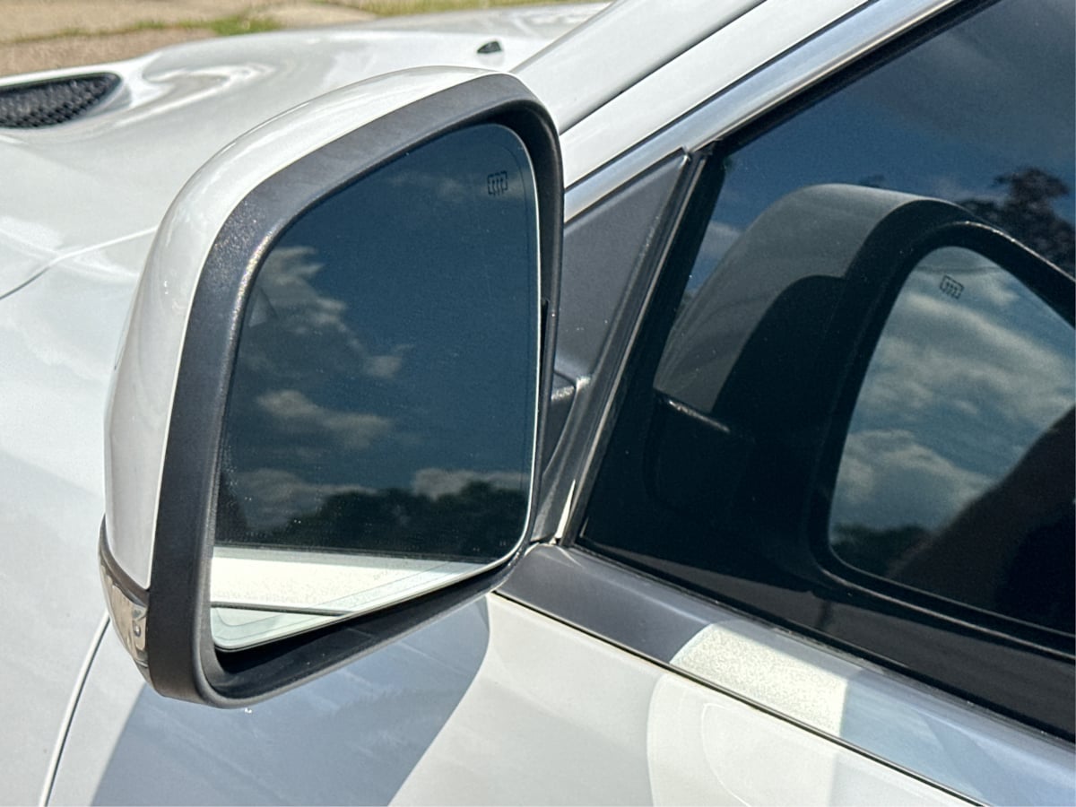 2018 Jeep Grand Cherokee Summit photo 24
