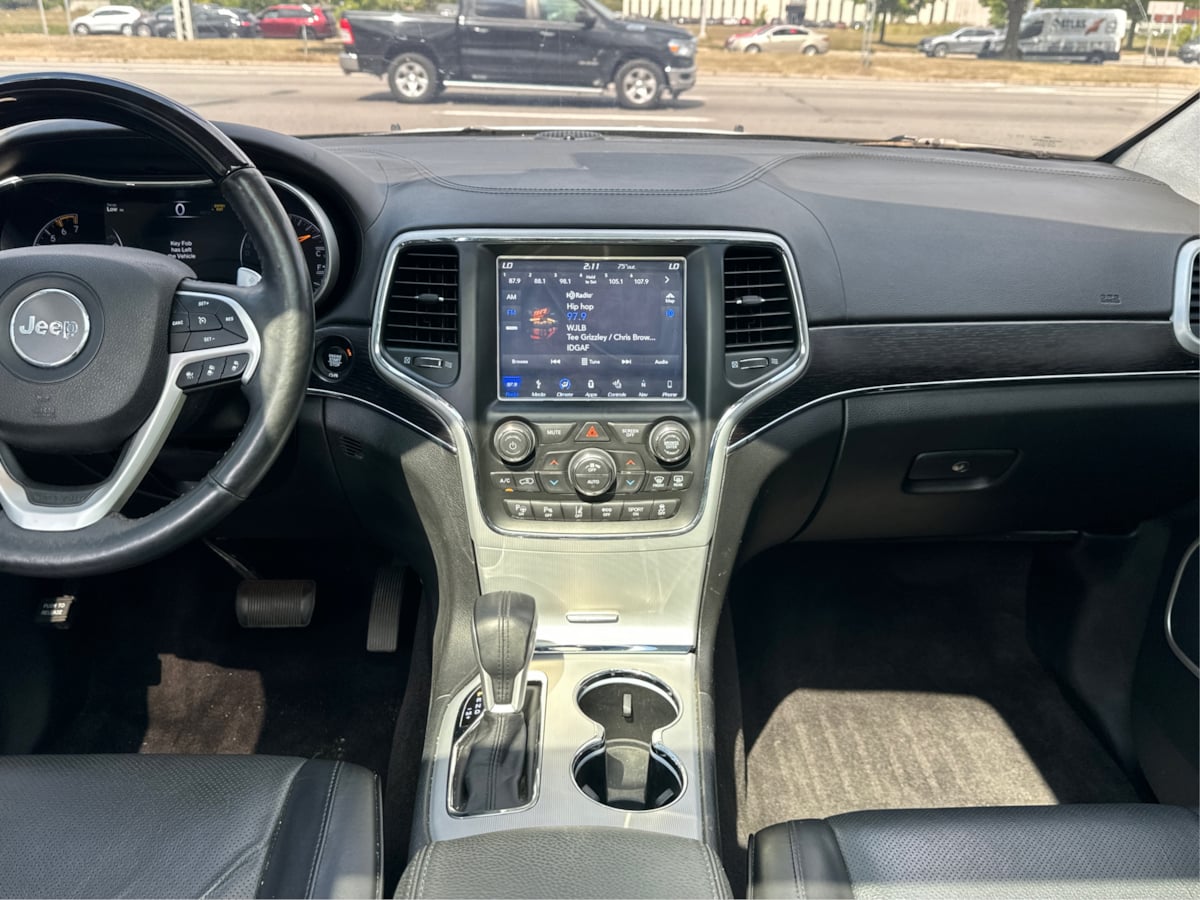 2018 Jeep Grand Cherokee Summit photo 18