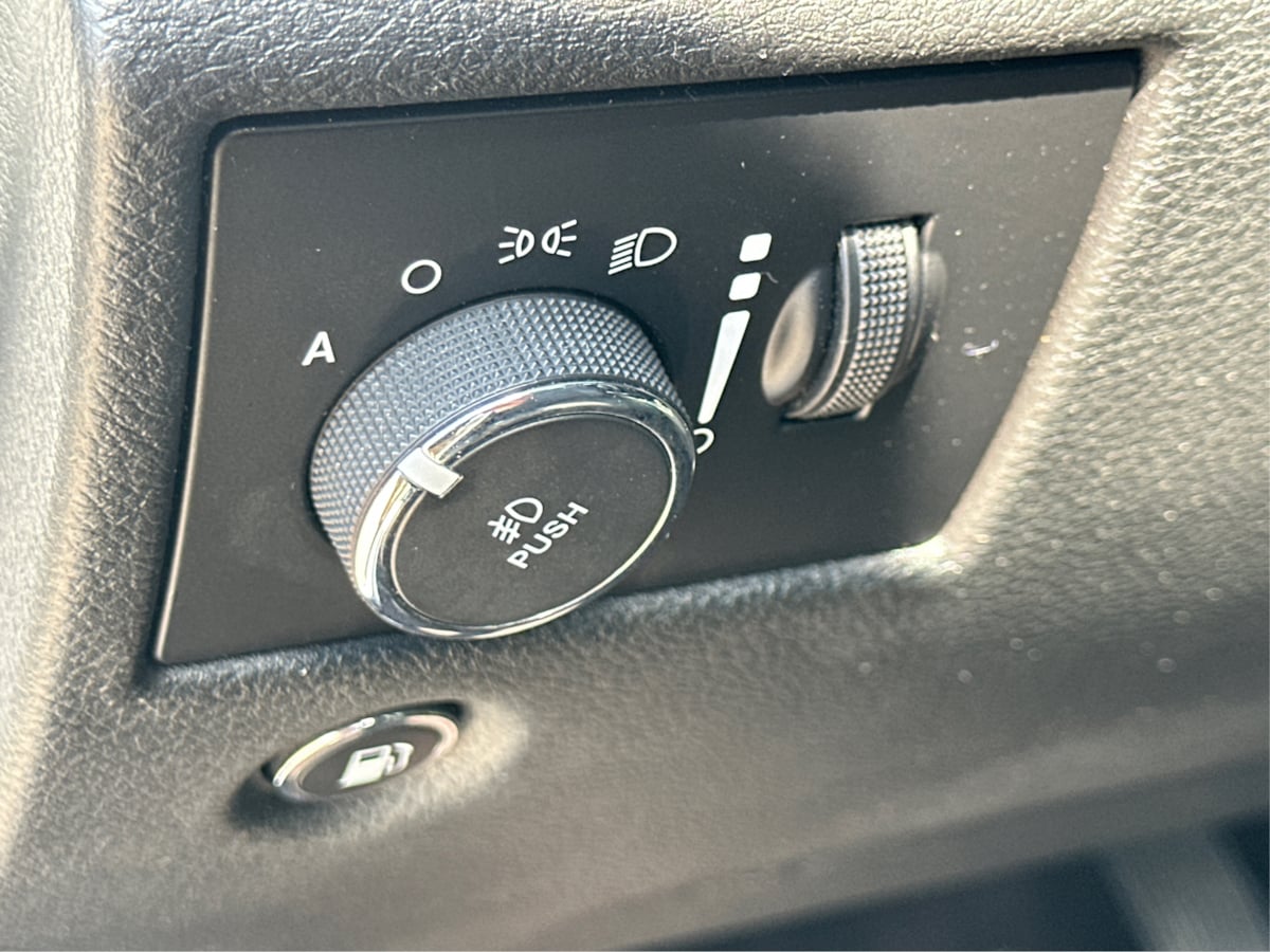 2018 Jeep Grand Cherokee Summit photo 16