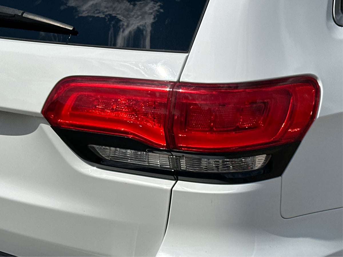 2018 Jeep Grand Cherokee Summit photo 28