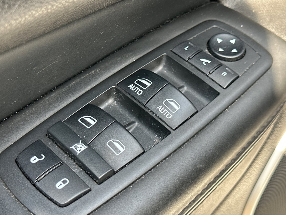 2018 Jeep Grand Cherokee Summit photo 29