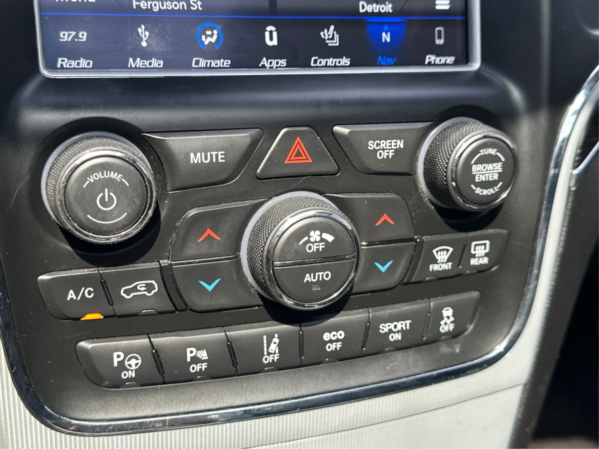 2018 Jeep Grand Cherokee Summit photo 42