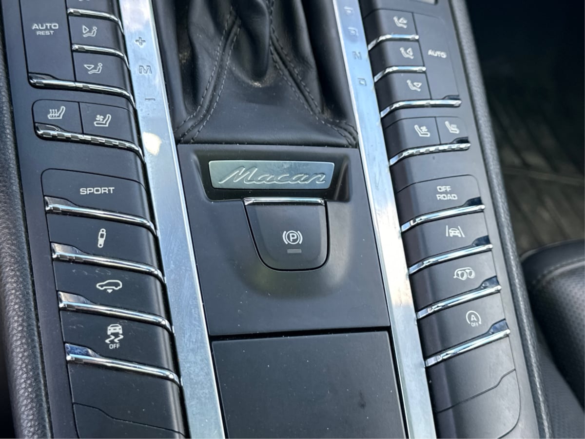 2018 Porsche Macan GTS photo 35