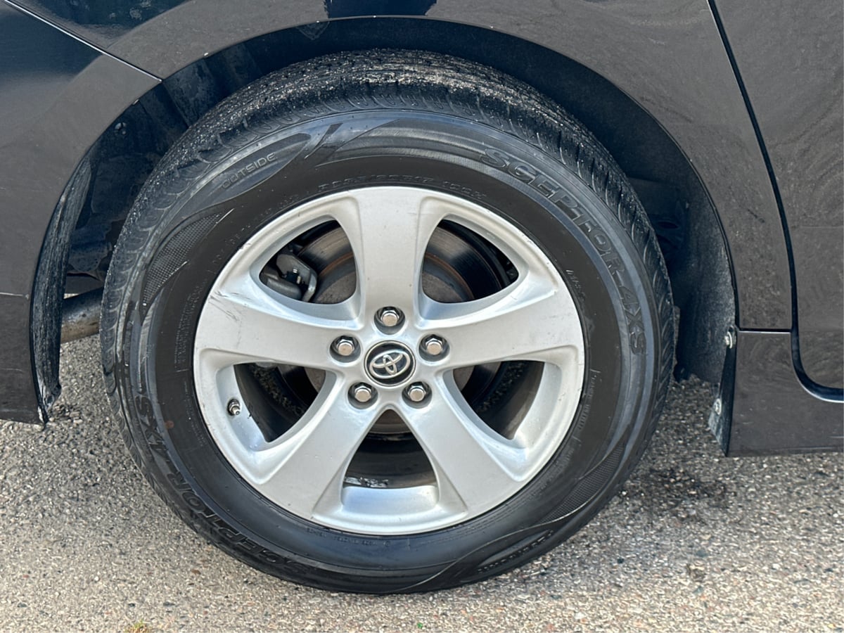 2020 Toyota Sienna LE photo 20
