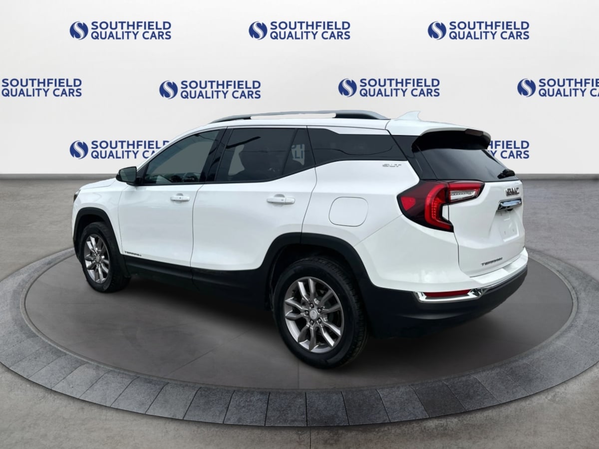 2023 Gmc Terrain SLT photo 3