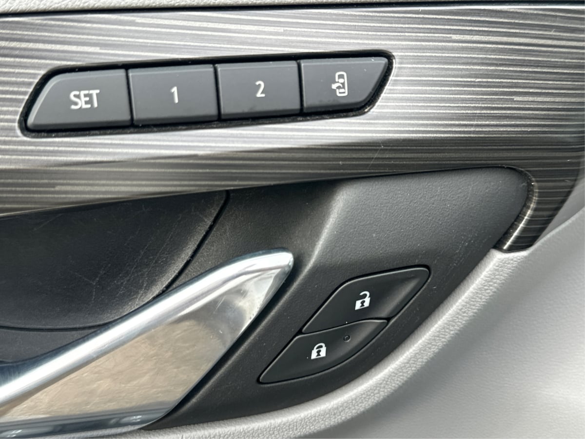 2023 Gmc Terrain SLT photo 29