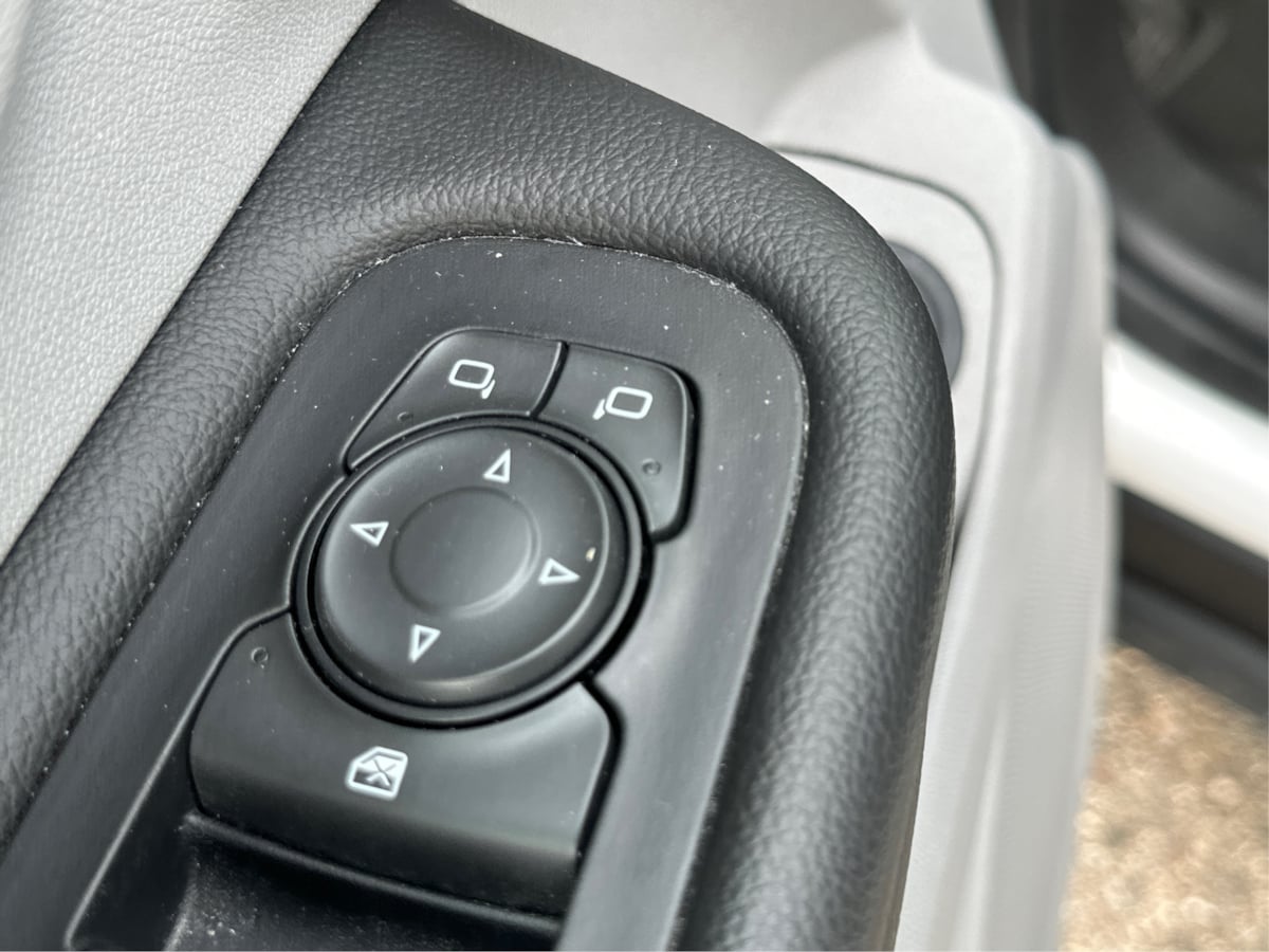 2023 Gmc Terrain SLT photo 30