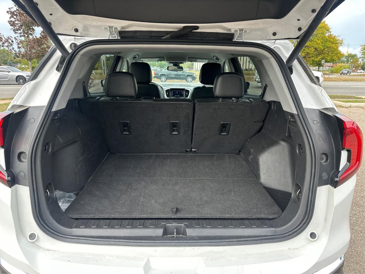 2023 Gmc Terrain SLT photo 12
