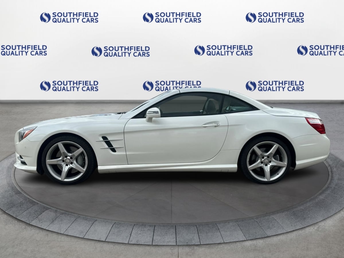 2013 Mercedes Benz SL 550 photo 3