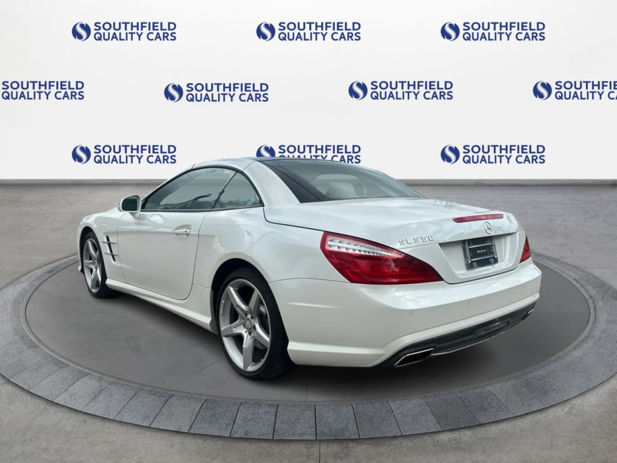 2013 Mercedes-Benz SL-Class SL550 - Photo 4