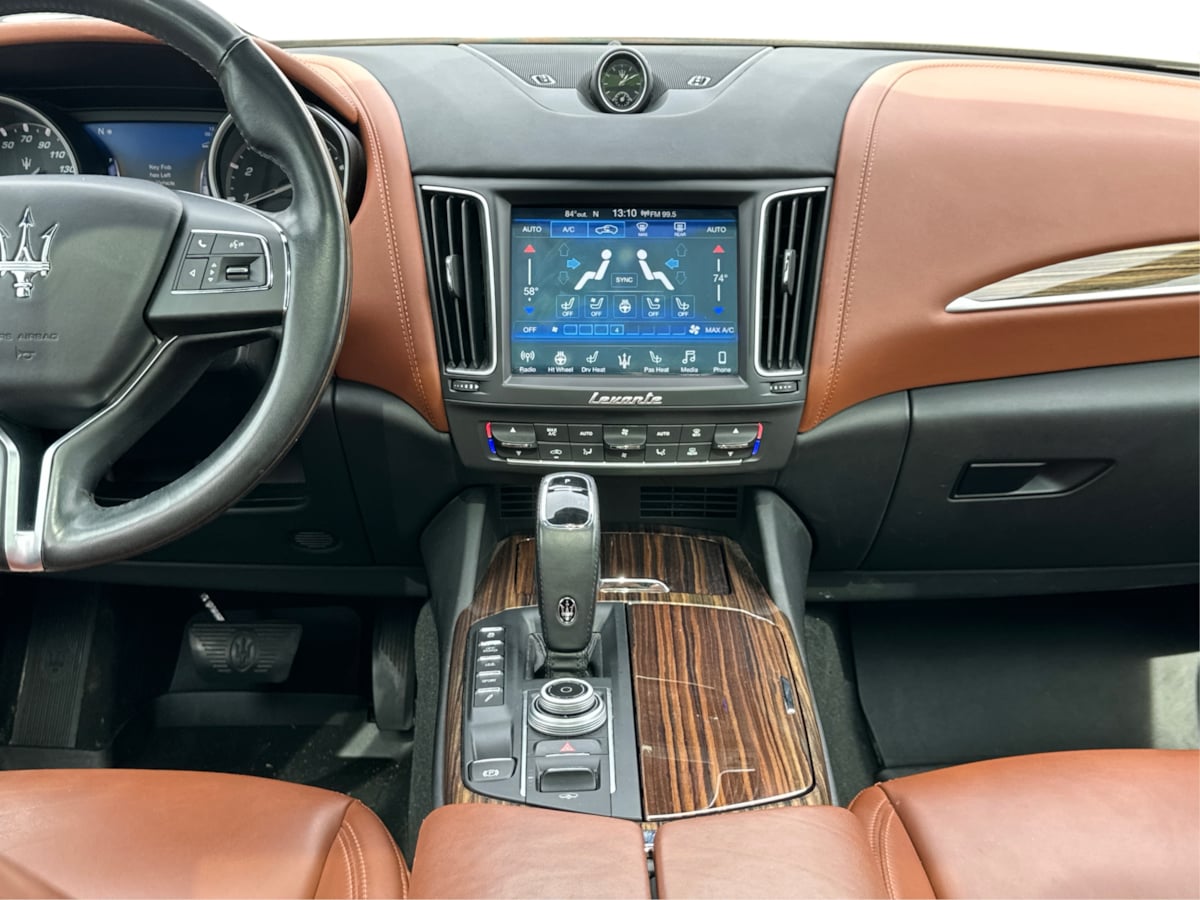 2019 Maserati Levante GranLusso photo 32