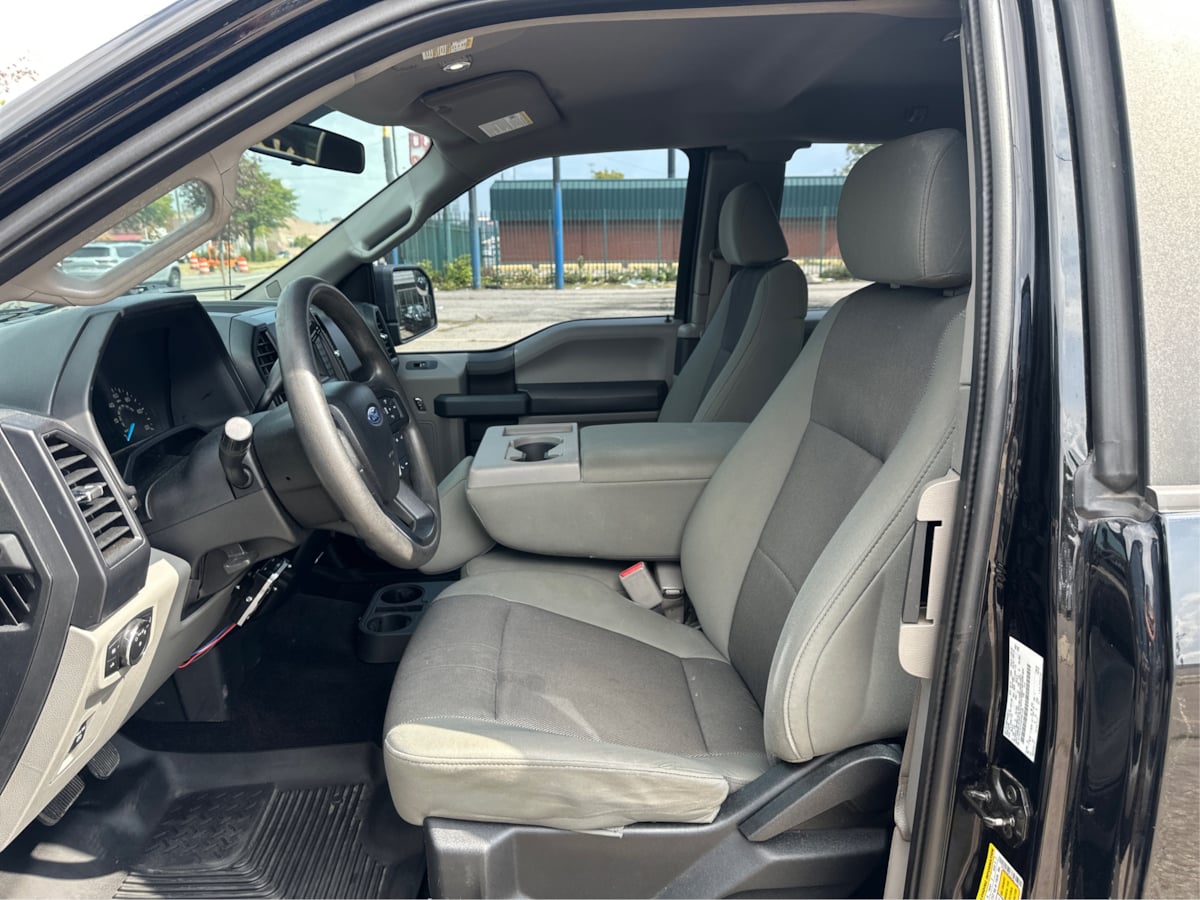 2016 Ford F-150 XL photo 9